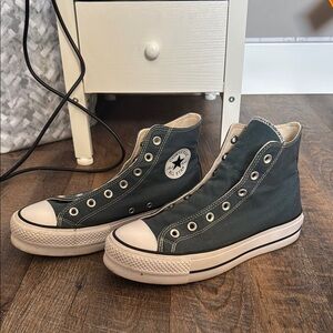 Converse High-Top Sneakers in dark blue